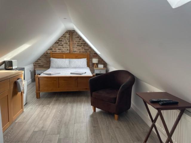 The Attic Suite Селсі Екстер'єр фото